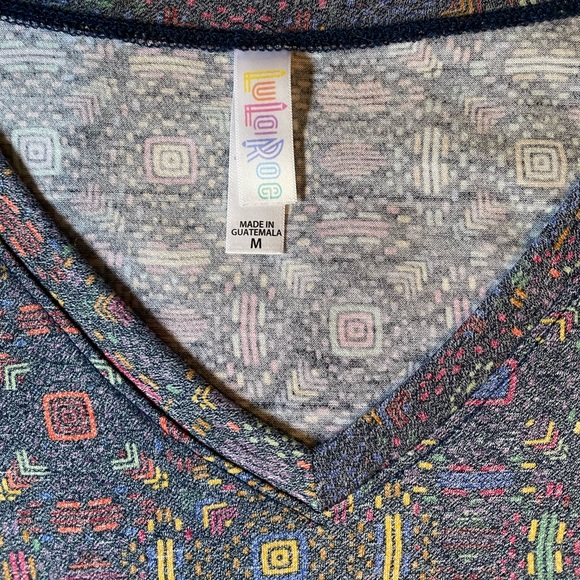 2/$20 🔥 LuLaRoe Christy Tee - Picture 2 of 3